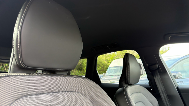 Volvo Xc60 2.0 B4D R DESIGN 5dr AWD Geartronic Diesel Estate